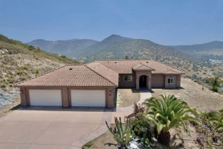 9189 Vista Entrada, Lakeside, CA 92040