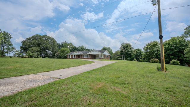 5225 Pumping Station Rd, Iron City, TN 38463