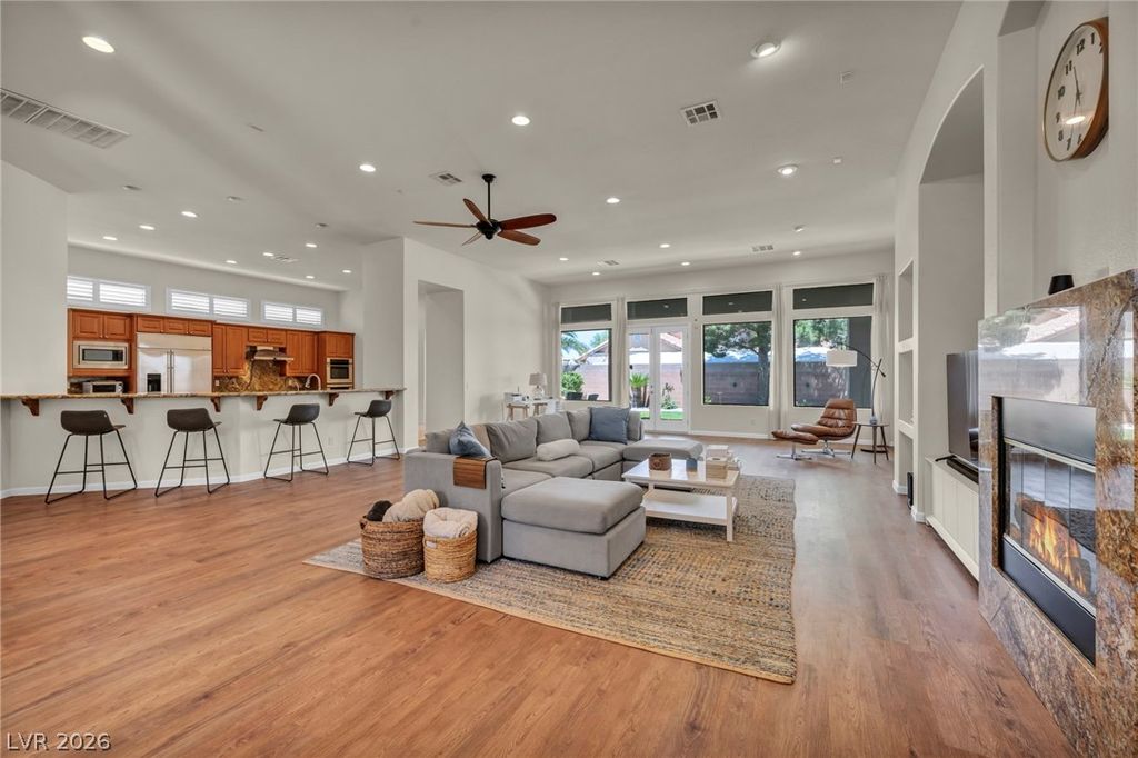 4528 Velvet Crest Lane, Las Vegas, NV 89139 — photo 4