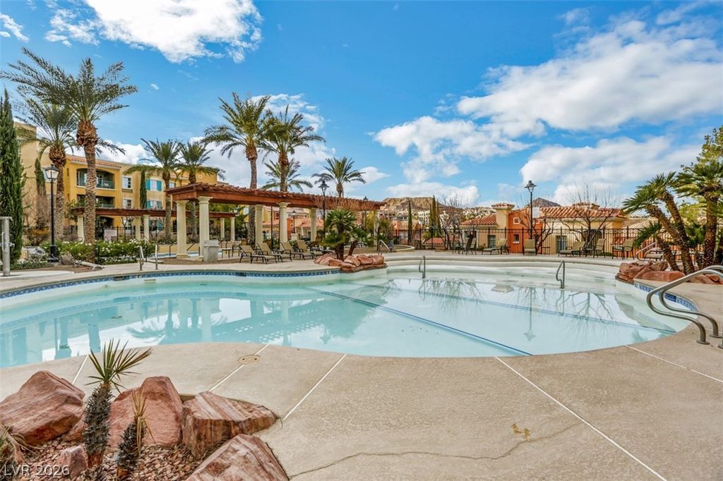 30 Strada Di Villaggio 147, Henderson, NV 89011