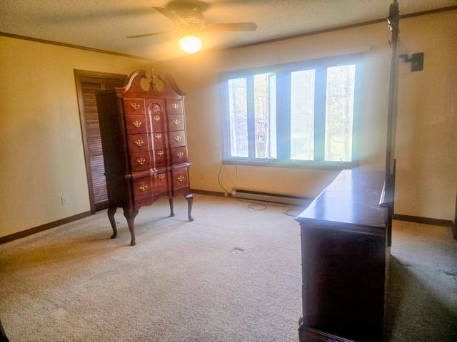 820 Hurricane Hill Dr, Waynesboro, TN 38485