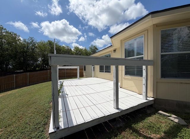 1148 Amberwood LOOP, Kyle, TX 78640