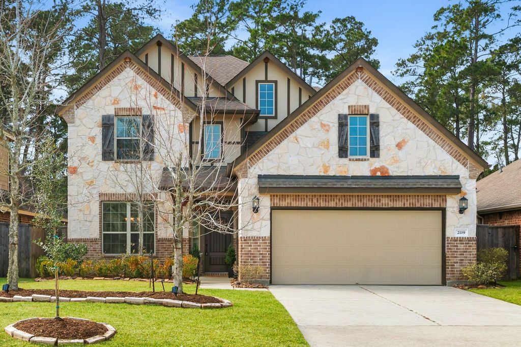 2119 Moss Creek Lane, Conroe, TX 77304
