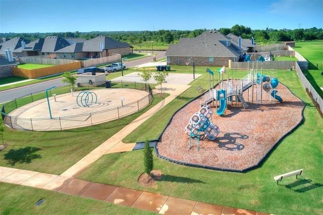 10524 SW 55th Street, Mustang, OK 73064