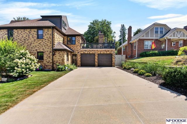 1724 N 51st Street, Omaha, NE 68104