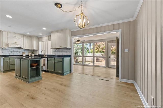 130 S Herndon Street, Fayetteville, NC 28304