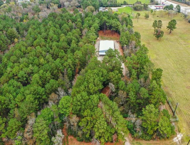 202 W Stroker Road, Crosby, TX 77532
