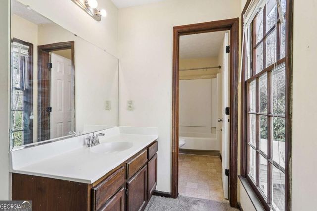 5332 Winslow Crossing, Lithonia, GA 30038