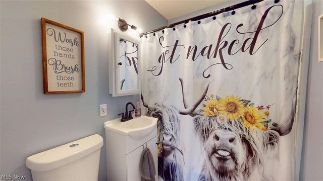 407 Maplewood Drive, Willowick, OH 44095