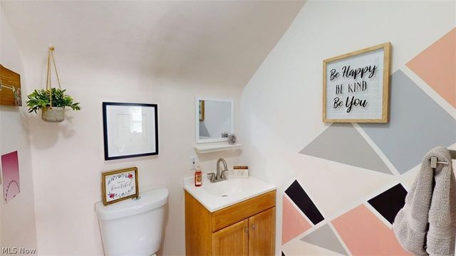 407 Maplewood Drive, Willowick, OH 44095