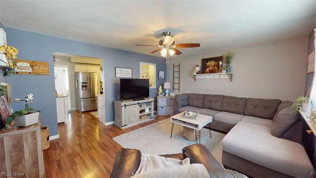 407 Maplewood Drive, Willowick, OH 44095