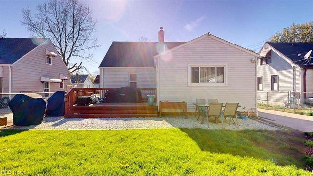 407 Maplewood Drive, Willowick, OH 44095