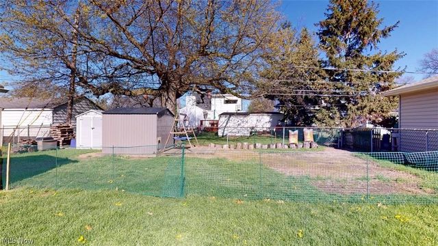 407 Maplewood Drive, Willowick, OH 44095