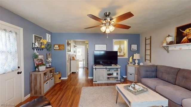 407 Maplewood Drive, Willowick, OH 44095
