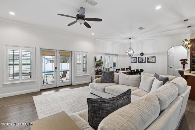 37575 KINGS FERRY Road, Hilliard, FL 32046