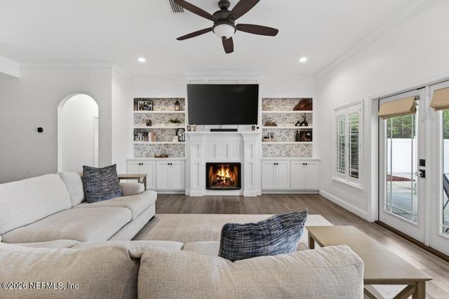 37575 KINGS FERRY Road, Hilliard, FL 32046