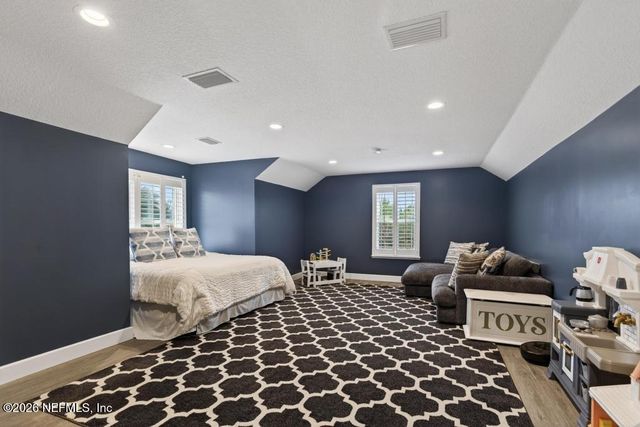 37575 KINGS FERRY Road, Hilliard, FL 32046