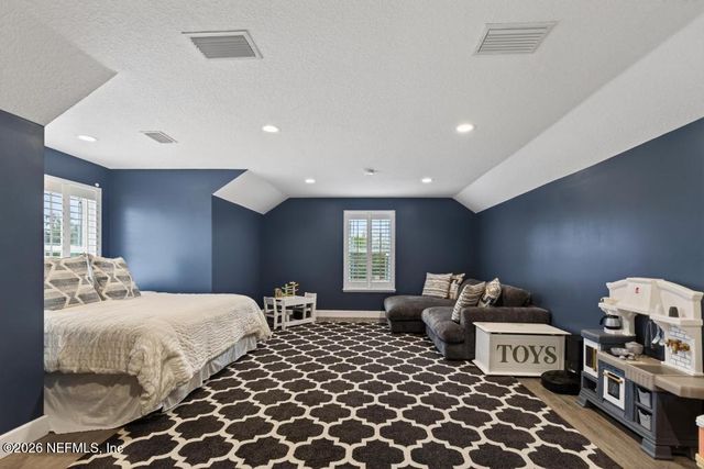 37575 KINGS FERRY Road, Hilliard, FL 32046