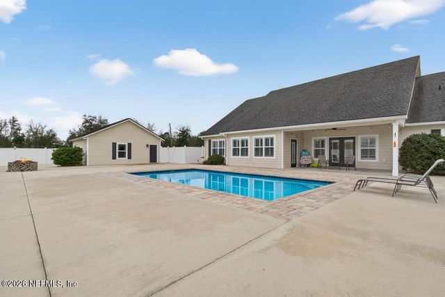 37575 KINGS FERRY Road, Hilliard, FL 32046