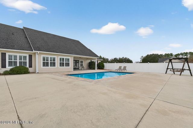 37575 KINGS FERRY Road, Hilliard, FL 32046