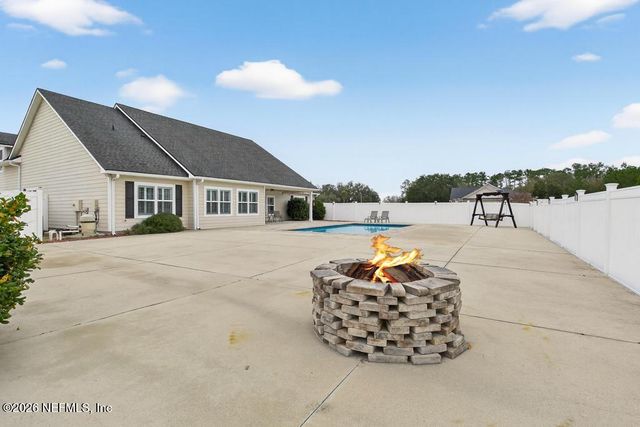 37575 KINGS FERRY Road, Hilliard, FL 32046