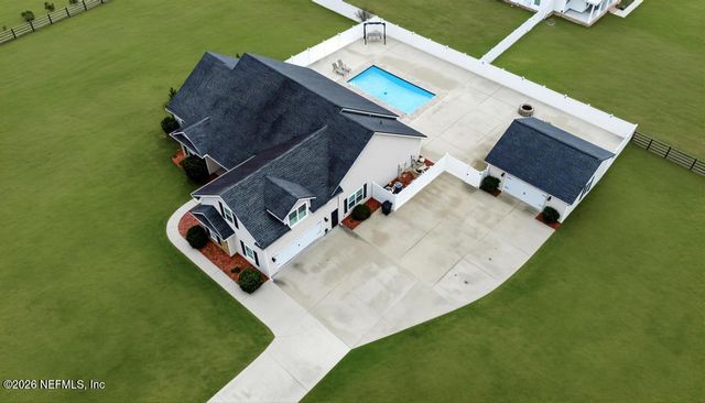 37575 KINGS FERRY Road, Hilliard, FL 32046