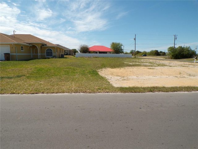 1910 NE 8TH PLACE, Cape Coral, FL 33909