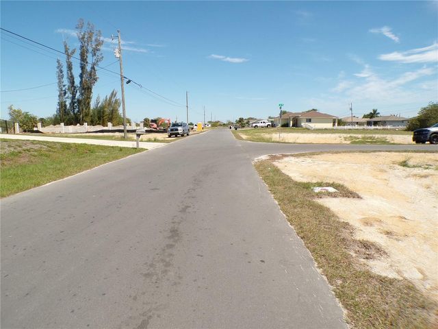 1910 NE 8TH PLACE, Cape Coral, FL 33909