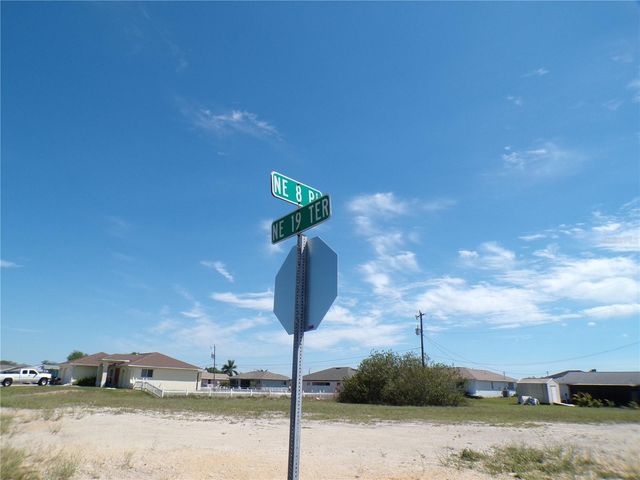 1910 NE 8TH PLACE, Cape Coral, FL 33909