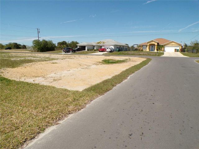 1910 NE 8TH PLACE, Cape Coral, FL 33909
