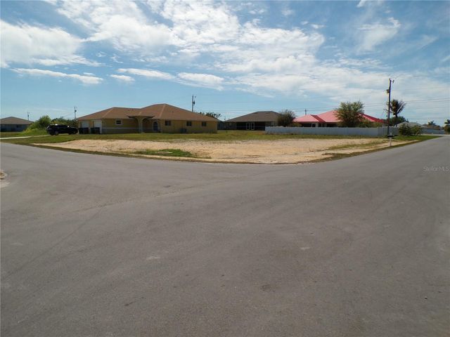 1910 NE 8TH PLACE, Cape Coral, FL 33909