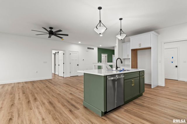 5223 Verdant Lane, Springfield, IL 62711