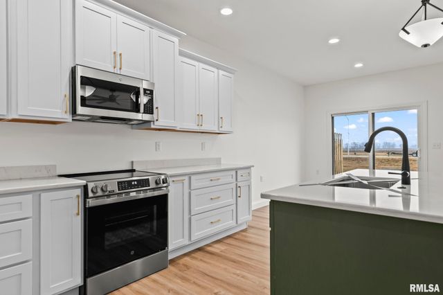 5223 Verdant Lane, Springfield, IL 62711