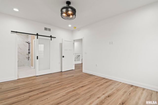 5223 Verdant Lane, Springfield, IL 62711