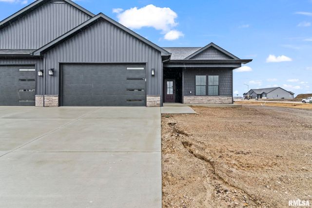 5223 Verdant Lane, Springfield, IL 62711