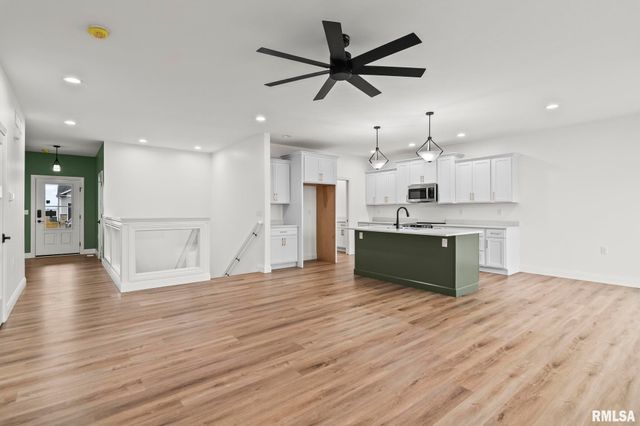 5223 Verdant Lane, Springfield, IL 62711