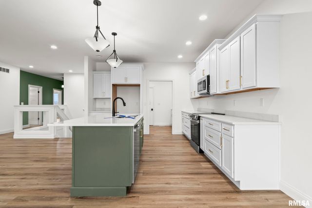 5223 Verdant Lane, Springfield, IL 62711