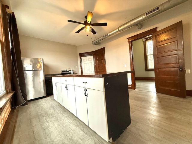 2141 S Marshall Boulevard 2R, Chicago, IL 60623