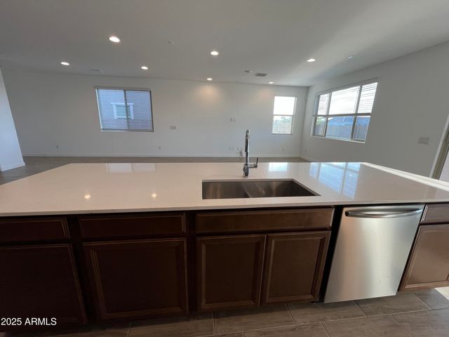 9426 W Sells Drive, Phoenix, AZ 85037