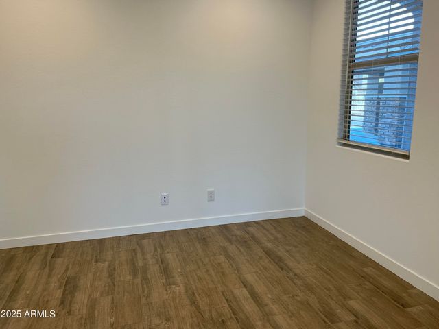 9426 W Sells Drive, Phoenix, AZ 85037