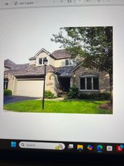 5012 Hunting Hills CIR, Roanoke, VA 24018