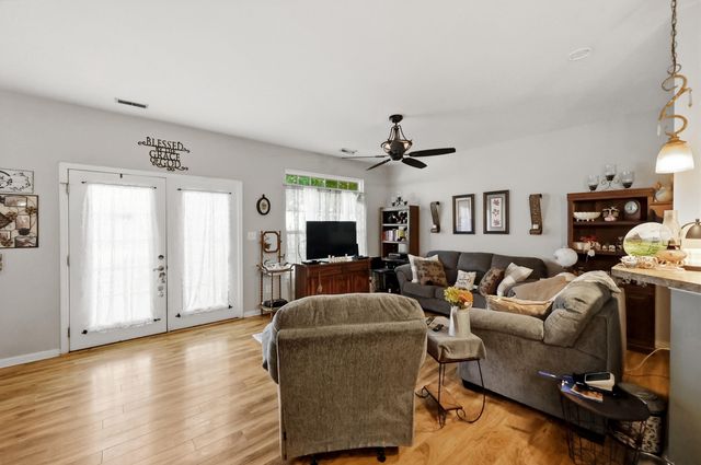 2832 Sullivans Trace, Lexington, KY 40511