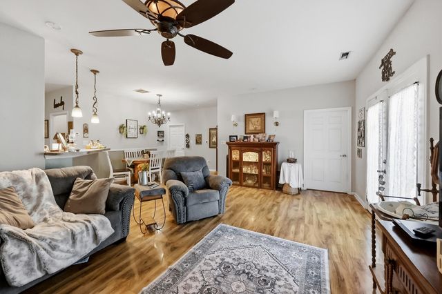 2832 Sullivans Trace, Lexington, KY 40511
