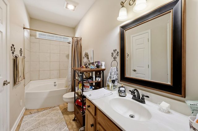 2832 Sullivans Trace, Lexington, KY 40511