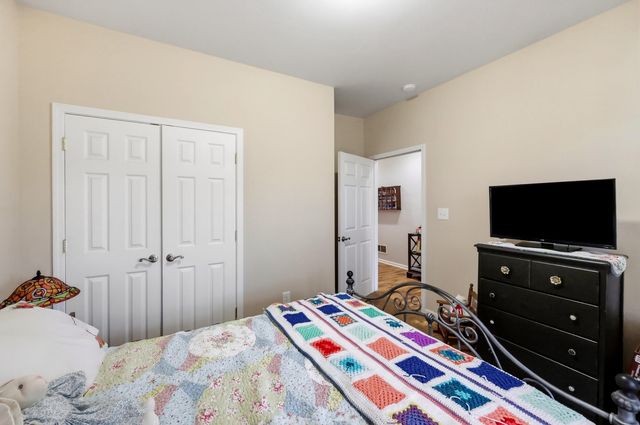 2832 Sullivans Trace, Lexington, KY 40511