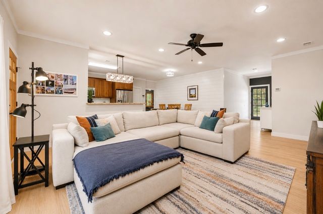 655 Hobson Bend Road, Weatherford, TX 76088