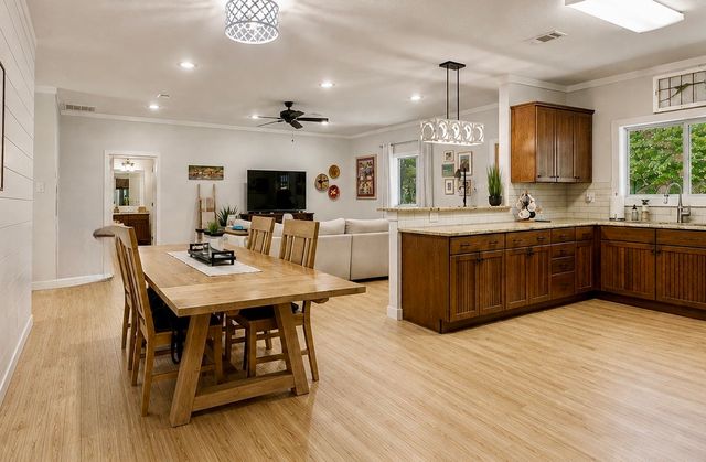 655 Hobson Bend Road, Weatherford, TX 76088
