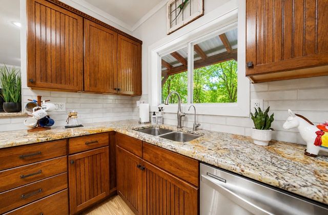 655 Hobson Bend Road, Weatherford, TX 76088