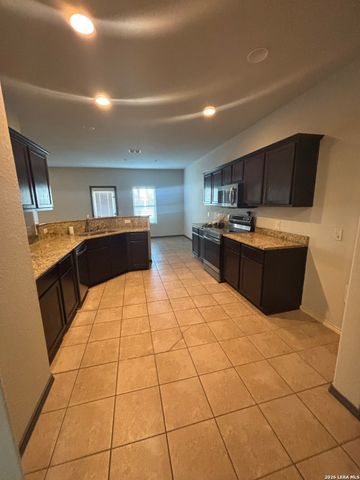 3414 Dunlap, Converse, TX 78109