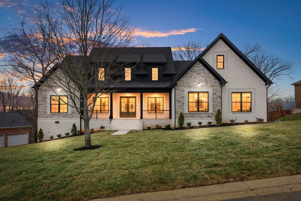 1671 Allendale Dr, Nolensville, TN 37135